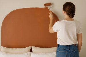 Comment peindre sa tête de lit